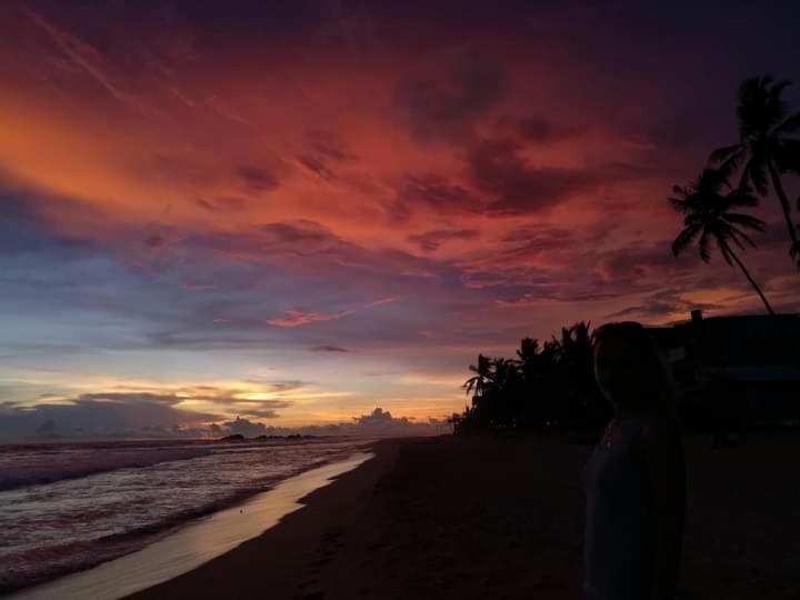 City Sunrise Hotell Hikkaduwa Eksteriør bilde